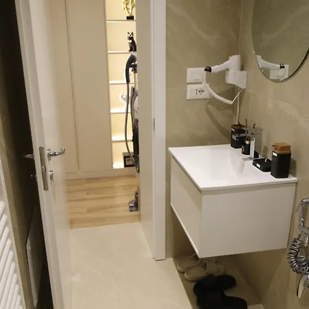 The Leads Apartment 3*